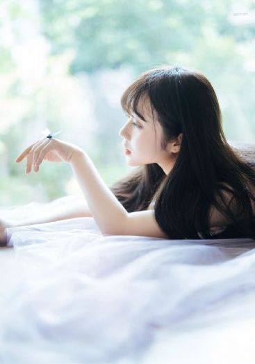 一脸嫌弃的给你看胖次_720电影免费在线