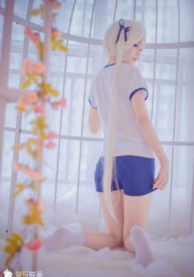 电影《丝袜女仆》_国产剧最新电影在线观看