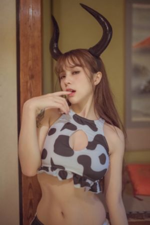 爆炒多汁小美人_4K在线播放观看