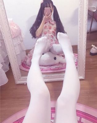 寂寞岳的手伸进我的内裤视频_BD英语免费观看视频